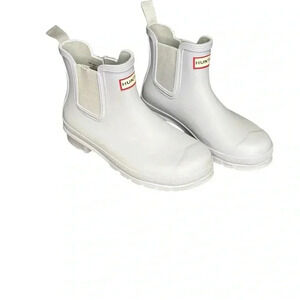Hunter Women’s Gray Chelsea Boots Size 7